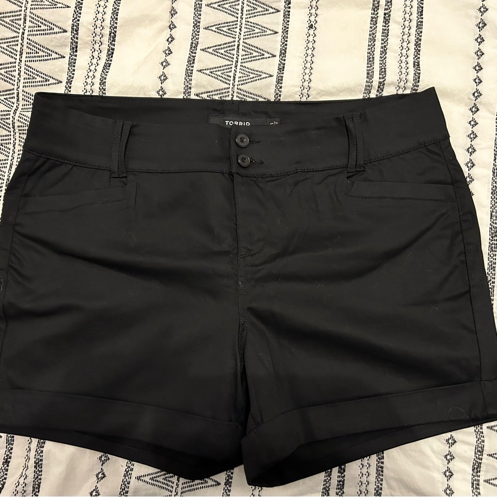 Torrid Women's Twill Black Shorts